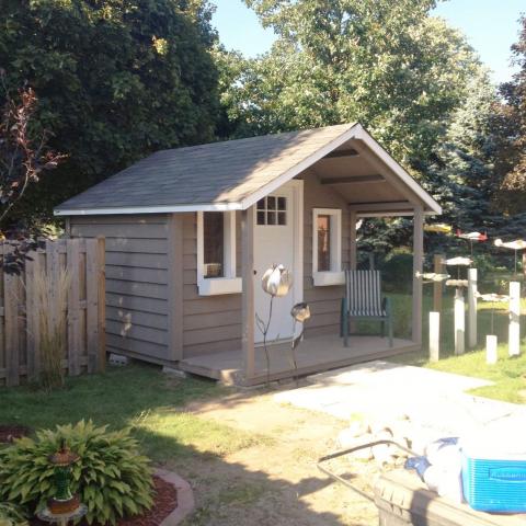 10 x 10 medium classic with 4 foot gable porch.